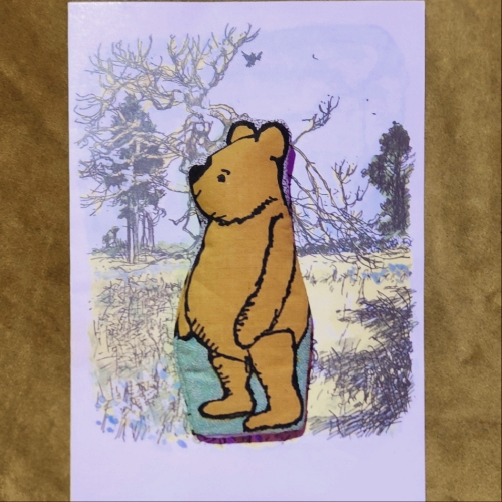 Classic Winnie the Pooh Finger Puppet With Greeting Card 1987